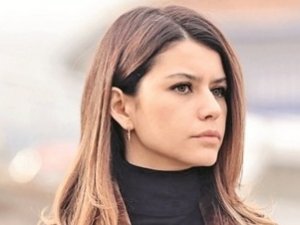 Beren Saat'e tokat gibi cevap "Sen huzurlu uyu..."