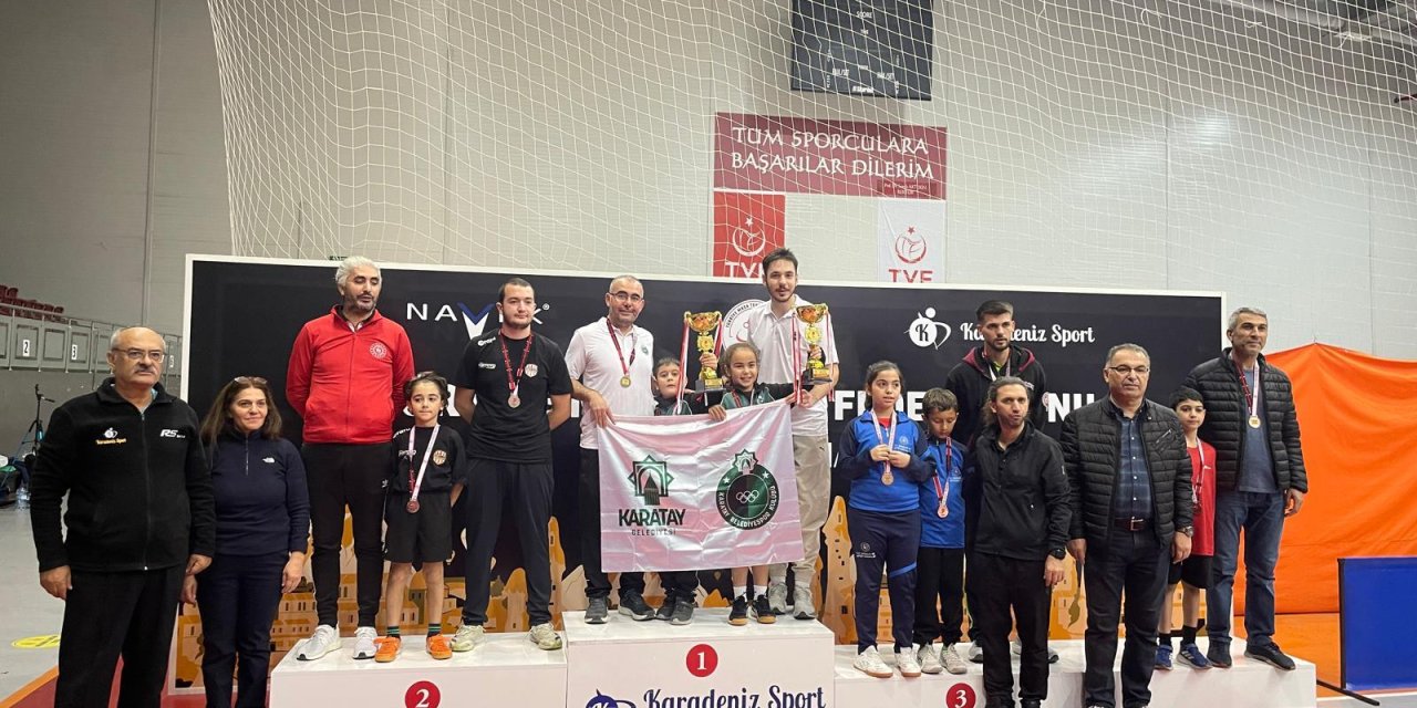Karatay Belediyespor’dan Türkiye Şampiyonasında çifte zafer