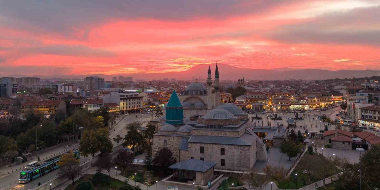 Konya’da kartpostallık gün batımı manzaraları
