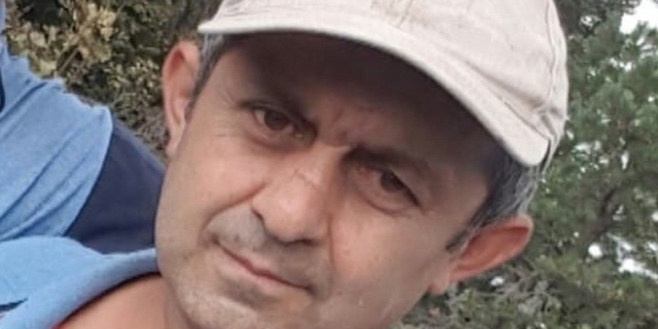 Kestiği ağacın altında kalan adam öldü