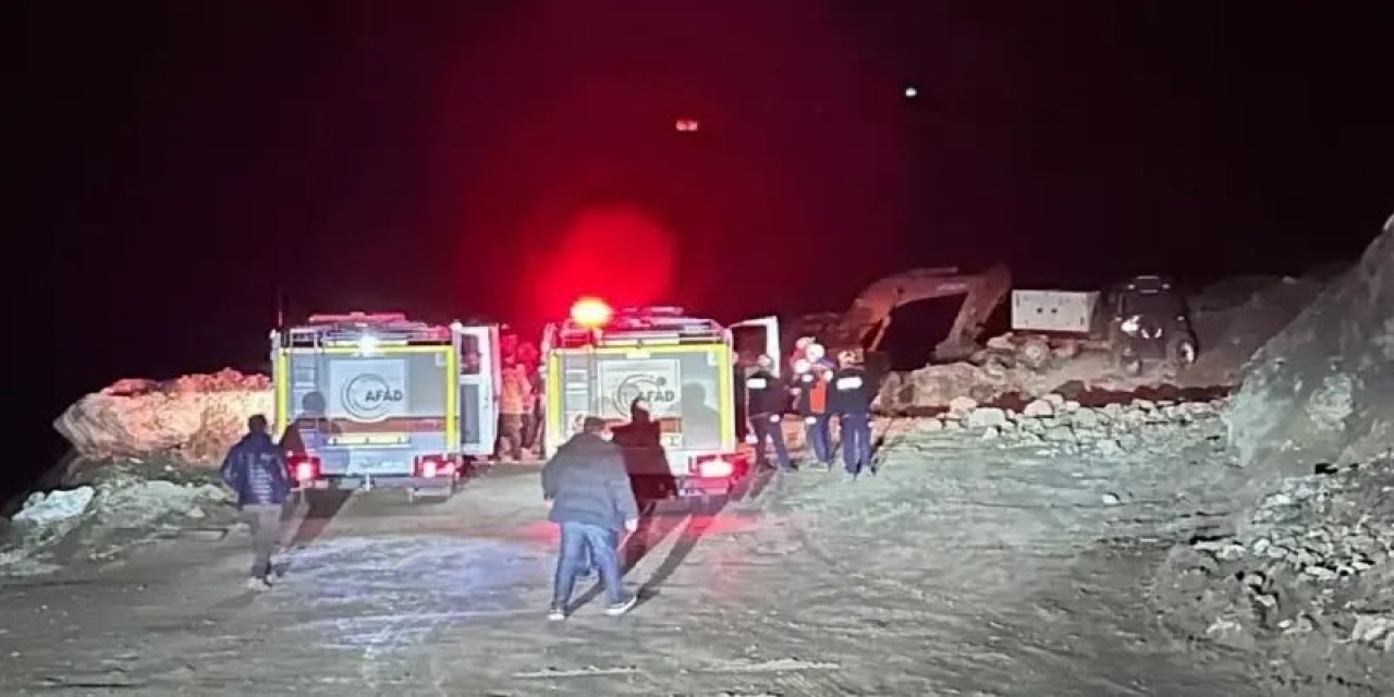 Maden ocağında göçük; Şantiye müdürü göçük altında kaldı