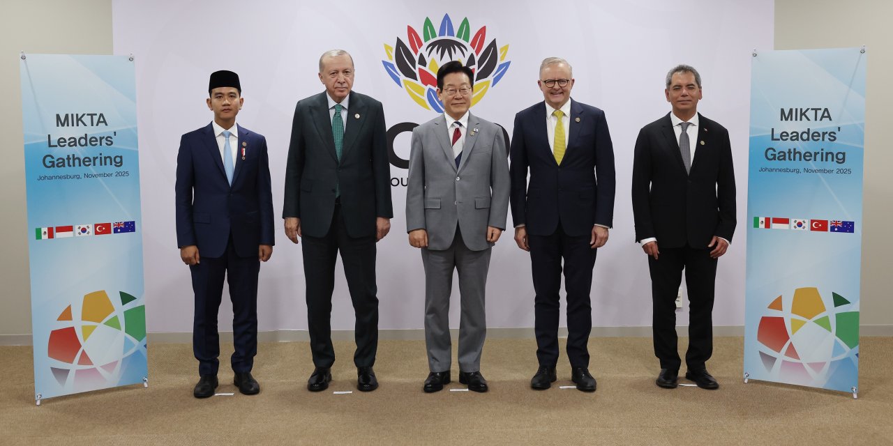 Cumhurbaşkanı Erdoğan, Güney Afrika'da liderlerle görüştü