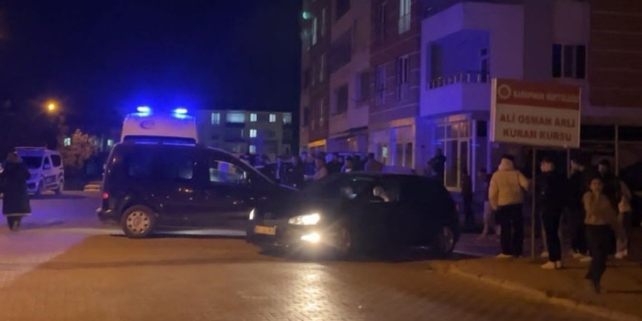 Konya'da motosiklet ile otomobil çarpıştı, 2 yaralı var