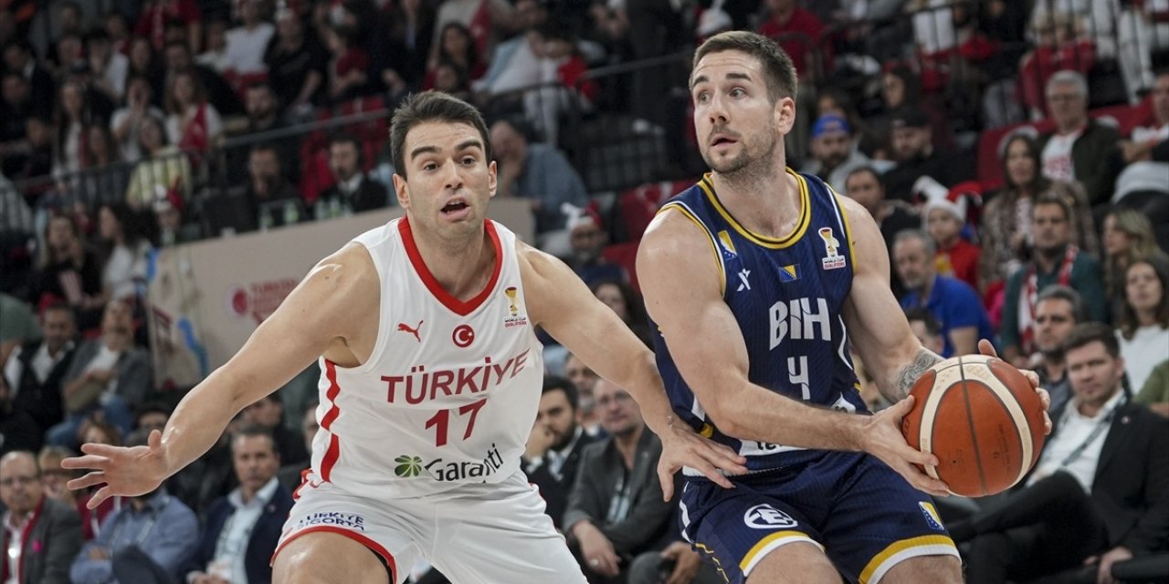 12 Dev Adam, Dünya Kupası Elemelerine moralli başladı