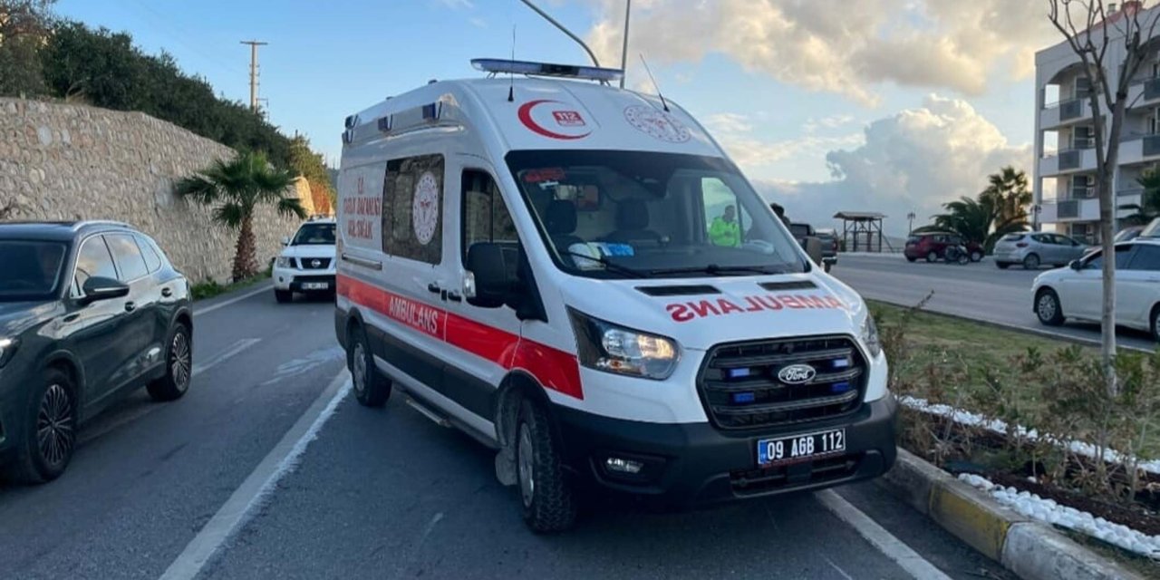 Motosiklet refüje çarptı; 1 ölü, 1 ağır yaralı