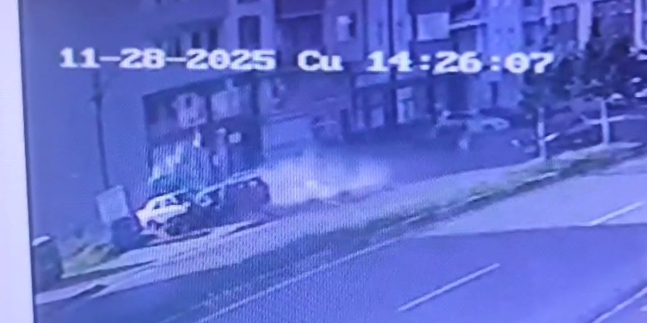 Otomobilin çarptığı babaanne ile 2 torunu ağır yaralandı