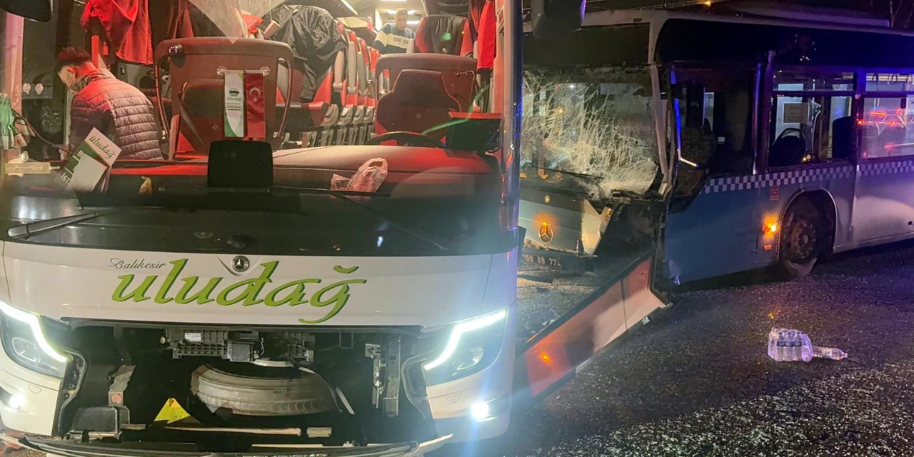 Yolcu otobüsü ile halk otobüsü çarpıştı; 9 yaralı