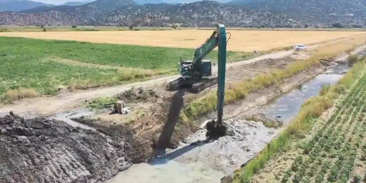 Seydişehir'de kanallar temizlendi