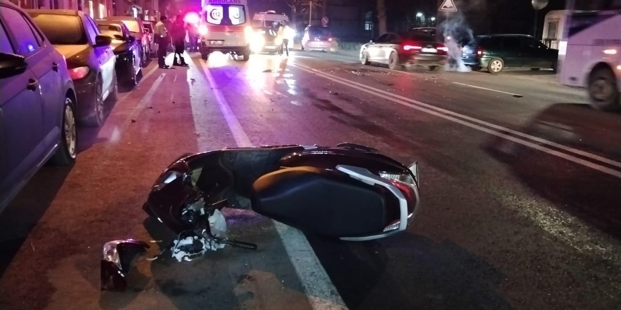 Eskişehir'de otomobille çarpışan motosikletin sürücüsü hayatını kaybetti