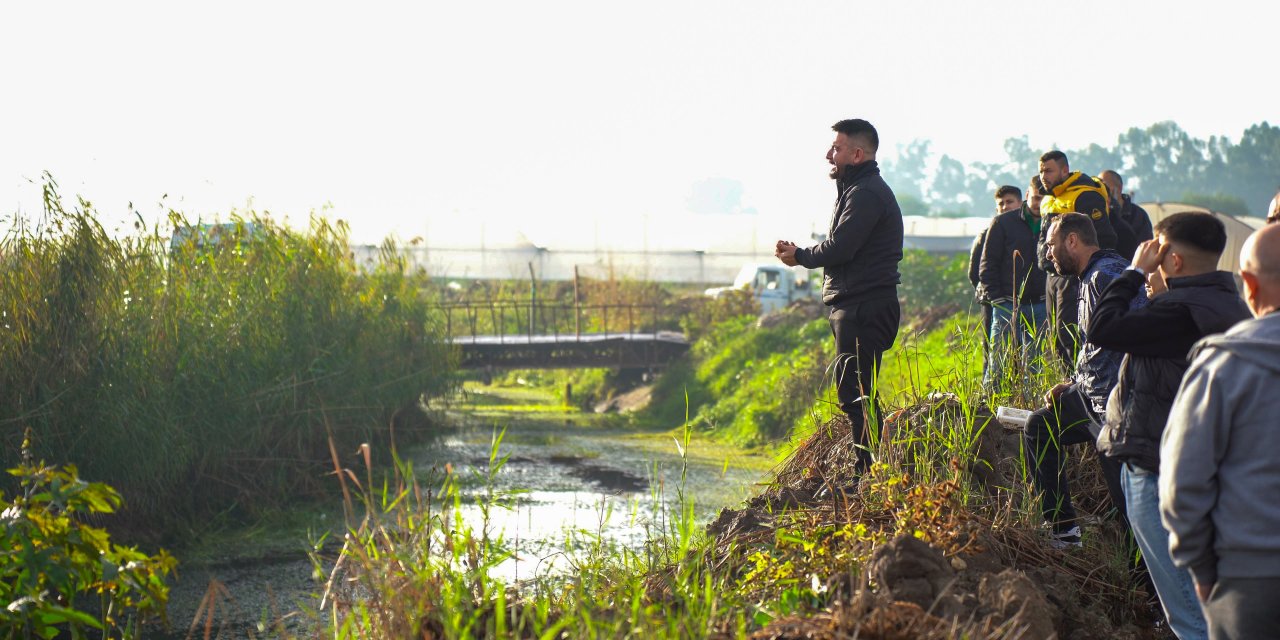 Ölen eşinin cenazesinin çıkarılmasını gözyaşlarıyla izledi: 3 çocuğum var, ne diyeceğim