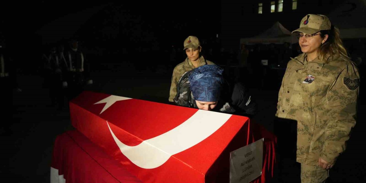 Makam odasında silah bakımında kaza... Üsteğmen hayatını kaybetti