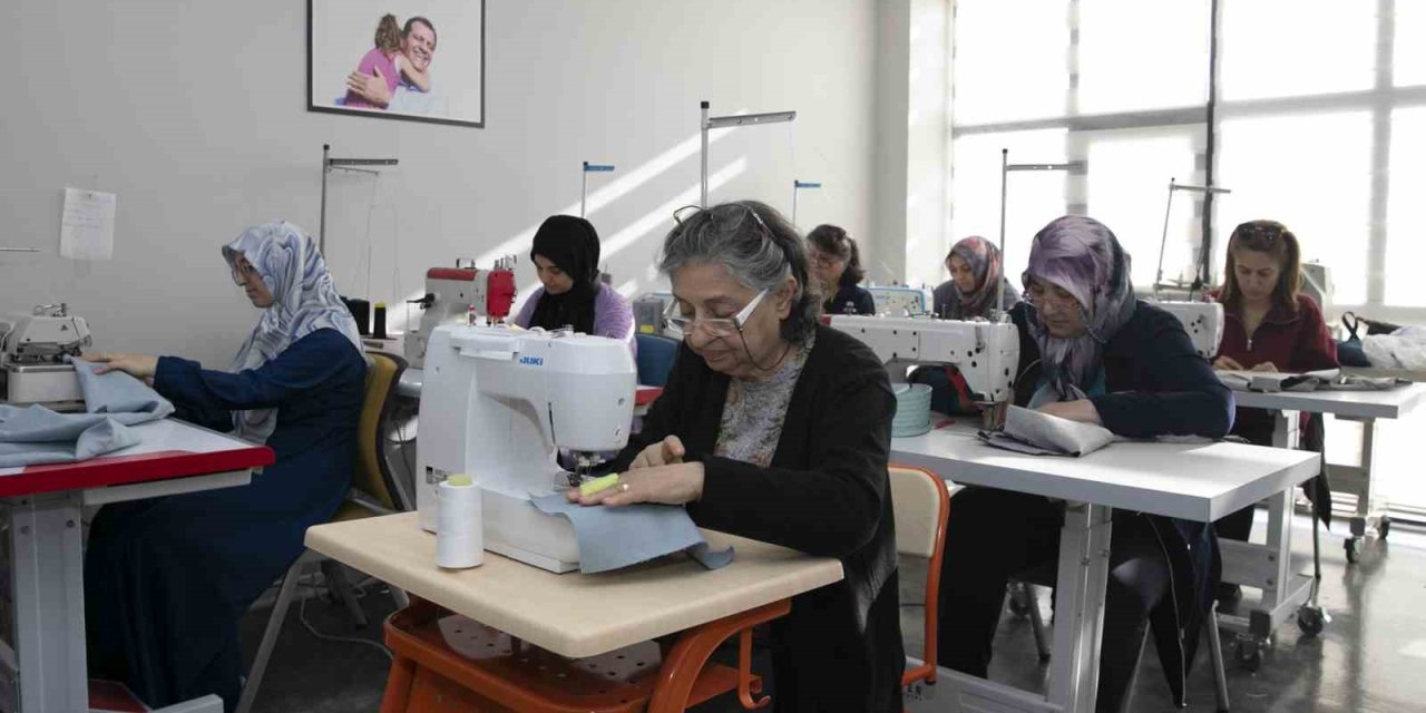 Giyim üretim kurslarına büyük ilgi