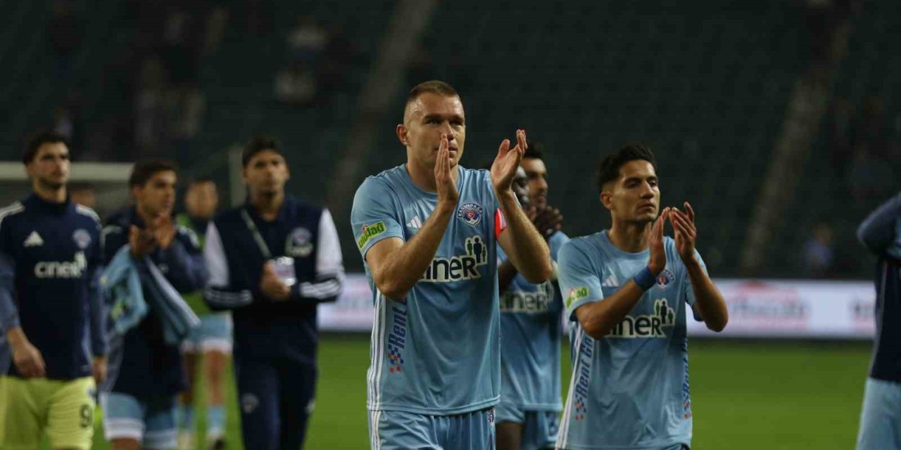 Kocaelispor ile Kasımpaşa golsüz berabere kaldı