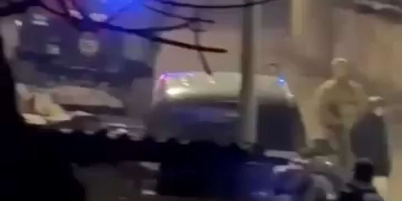 Kavgada yoldan geçen kişi hayatını kaybetti