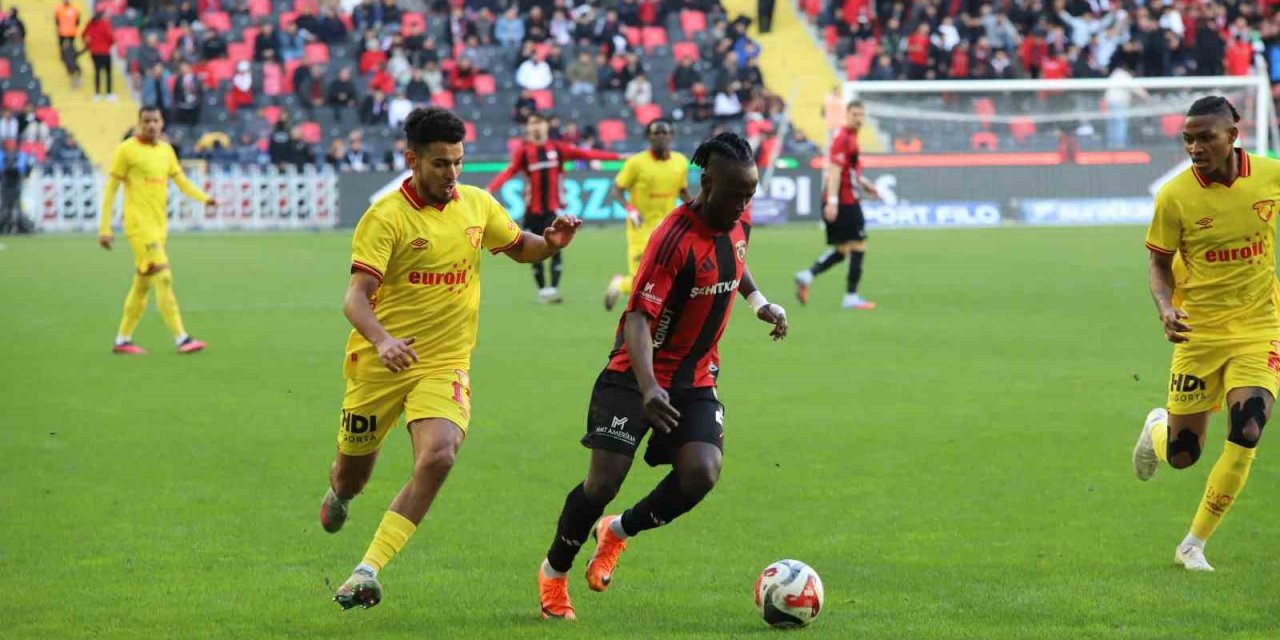 Göztepe Gaziantep'te Janderson ile güldü! Burak Yılmaz istifasını açıkladı