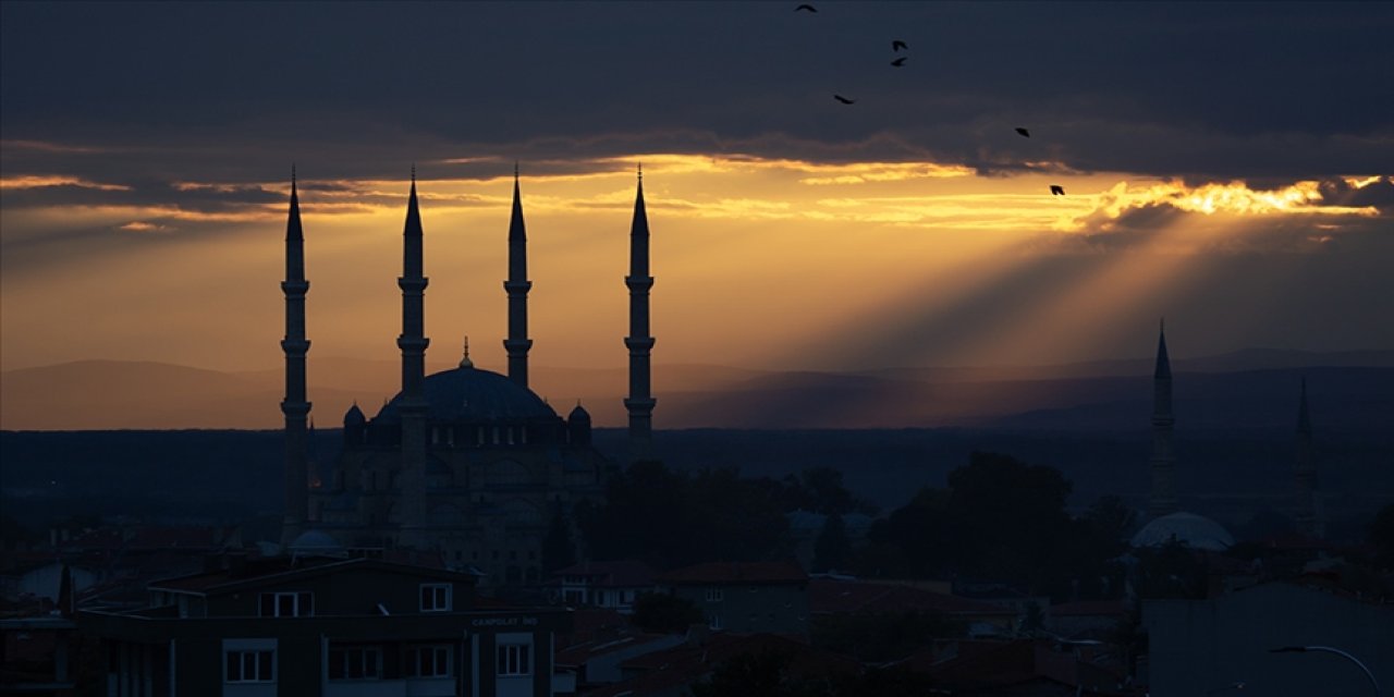 Aynı yılda ikinci kez üç aylar heyecanı