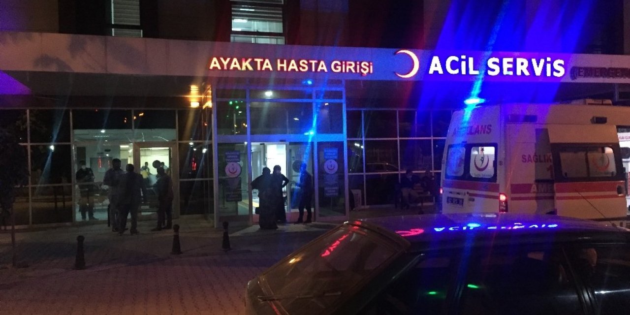 Konya’da otomobil tır ile çarpıştı! Sürücü yaralandı