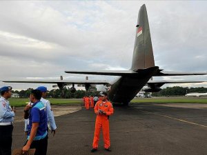 Indonesian police confirm small passenger plane missing