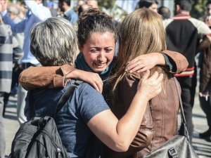 86 killed in blasts at Ankara train station