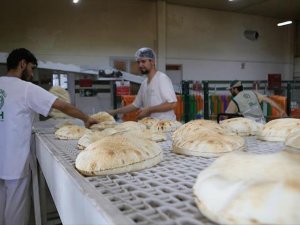 Turkish agency launches flour campaign for Syrians