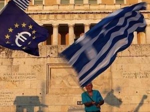 Greek bailout threatened as funds delayed