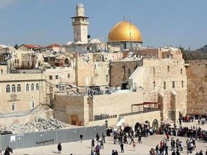 Palestinians warn of Israeli plan to 'partition' Al-Aqsa