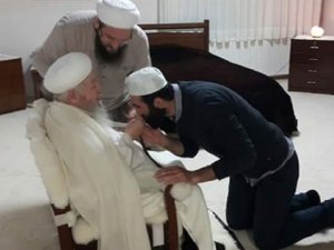 Diriliş'in Abdurrahman Alp'i Mahmud Efendi'yi ziyaret etti