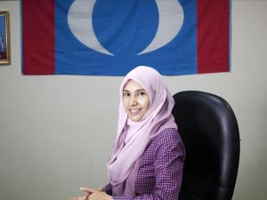 Malaysia parl't to discipline Anwar Ibrahim's daughter