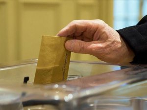 France holds first elections since terror attacks