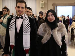 Fifty Palestinian couples tie the knot in Istanbul