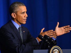 Obama accuses Trump of exploiting fears of working class