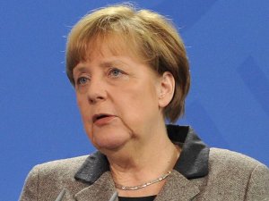 German chancellor mulls no-fly zone in Syria