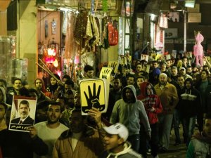 Protesters mark 2011 Egypt uprising's 5th anniversary