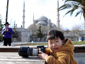 Istanbul's Sultanahmet still draws tourists after attack