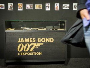 Paris’te 'James Bond' sergisi