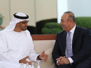 Turkish FM meets UAE counterpart in Abu Dhabi