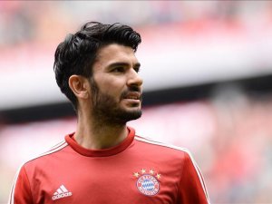 Football: Bayern Munich center back wants to stay put