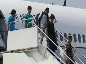 Indonesian crew freed in Philippines arrive in Jakarta