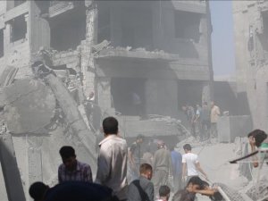 Regime barrel bombs kill 7 in Syria’s Aleppo: Sources