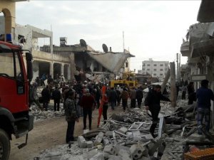 Russian warplanes kill 7 civilians in NW Syria