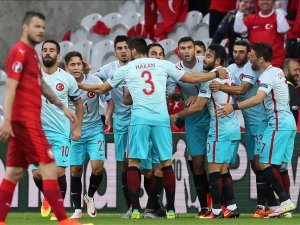 Euro 2016: Turkey come back from the dead