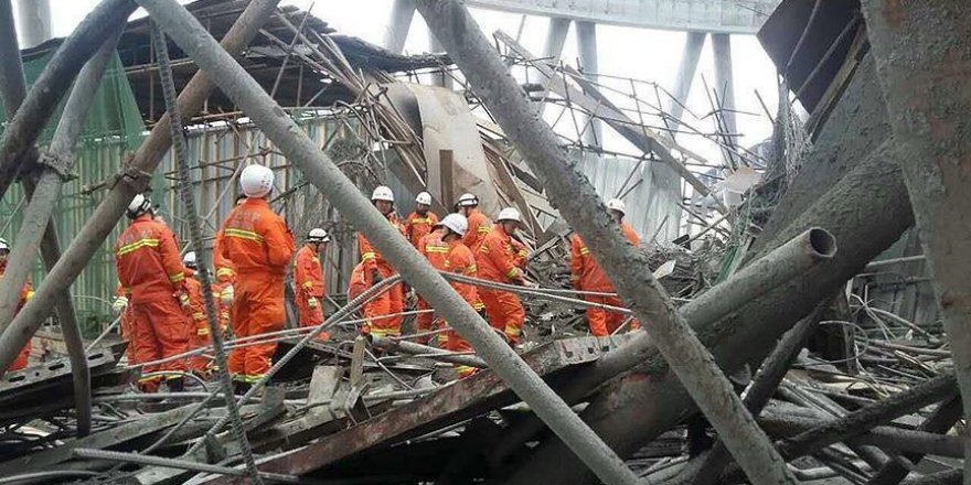 China detains 9 for accident in which 74 died