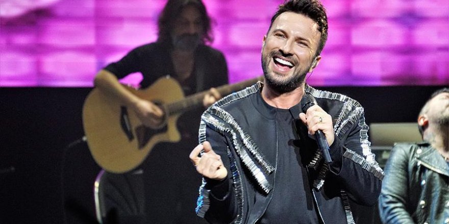 Tarkan, Los Angeles'ta sevenleriyle buluştu