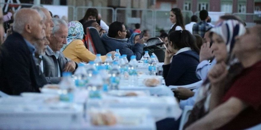 Mardin’de ilk iftar açıldı