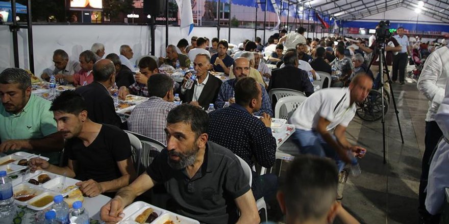 Diyarbakır Büyükşehir Belediyesinden iftar