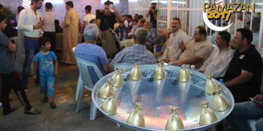 Ramazan gecelerinin eğlencesi 'sini zarf' oyunu