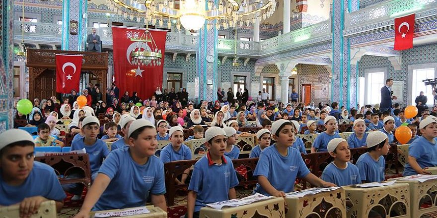 İstanbul'da yaz Kur'an kursları eğitime başladı