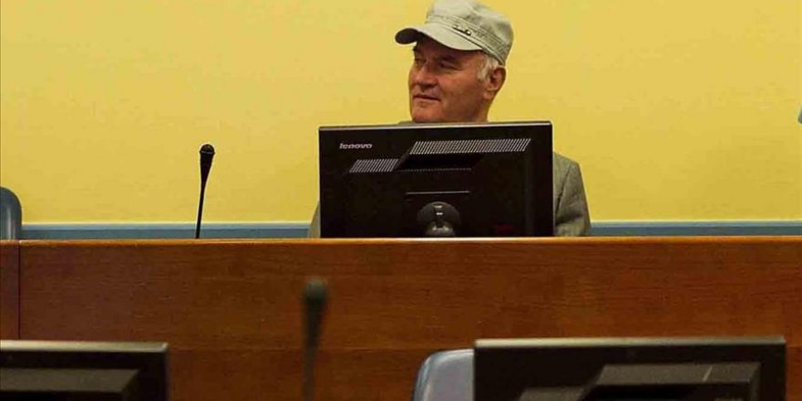 Bosnians expect sternest sentence for Ratko Mladic