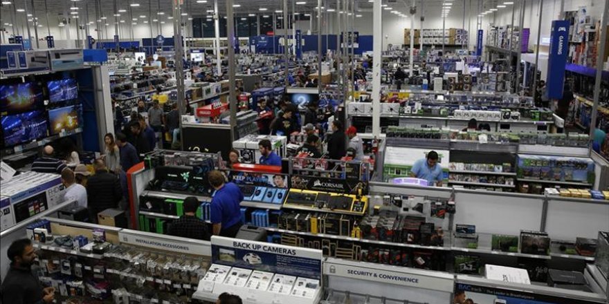 Etats-Unis: Lancement des réductions du "Black Friday"