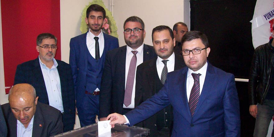 AK Parti Yunak İlçe Başkanı Kuru güven tazeledi
